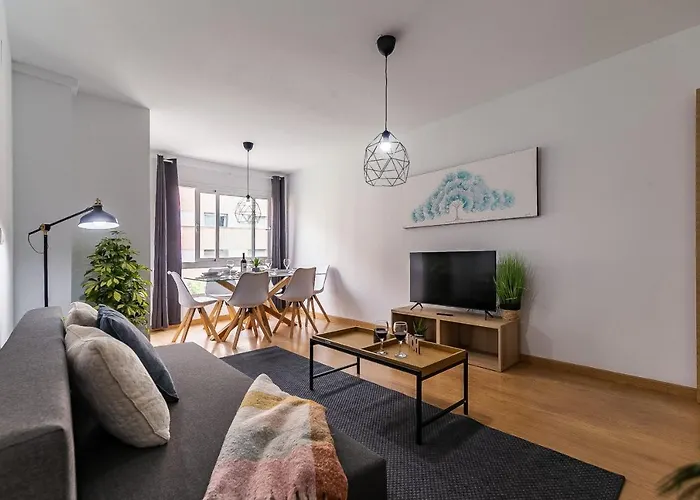 Premium El Palo Apartment Near The Beach With Parking